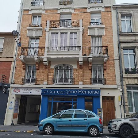 Chez Fifi - Hyper centre à 200 m de la cathédrale Reims Exterior foto